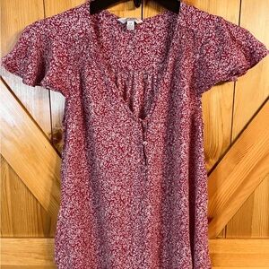 Lucky Brand Women’s Large Red Floral Flowy Top Short flutter Sleeve Button front